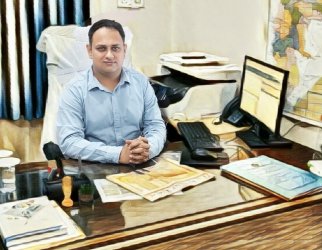 Shri Ratnesh Rajanya